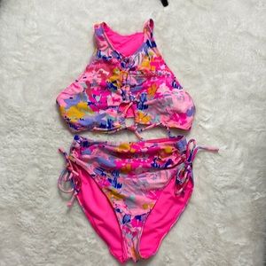 NO BOUNDARIES WOMEN JUNIORS HALTER BACK FLORAL PINK Swimsuit Top Size M(7-9)